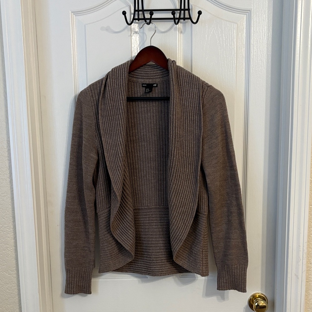 H&M Basic Women’s Taupe Ribbed Cardigan Size M